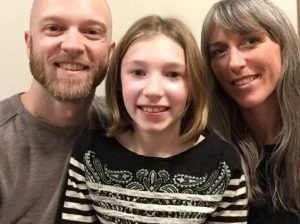 Victoria Illingworth and her parents, Amy and Daryl PHOTO BY SUPPLIED PHOTO /Toronto Sun